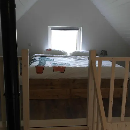Rustig En Landelijk Gelegen Vakantiehuisje Naar Buiten! *